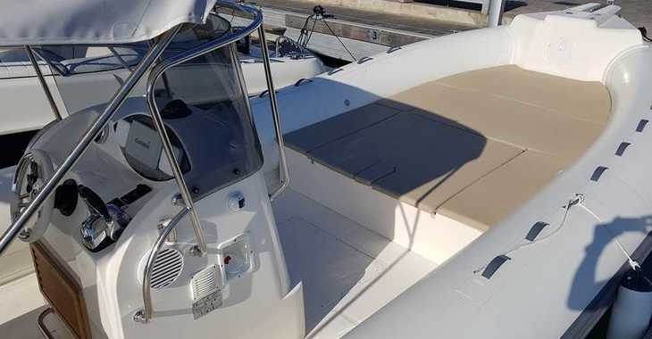 Chartern Sie schlauch-/beiboot in Marina Ibiza - Capelli tempest 900