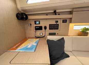 Chartern Sie segelboot in ACI Marina Split - Oceanis 40.1