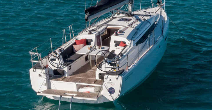 Rent a sailboat in Marina Frapa - Sun Odyssey 380