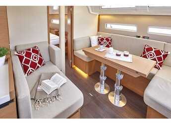 Rent a sailboat in Marina Kastela - Sun Odyssey 410