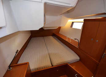 Chartern Sie segelboot in Lavrion Marina - Oceanis 48