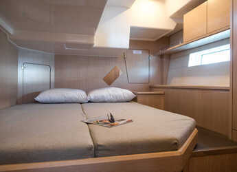 Rent a sailboat in Nidri Marine - Bavaria C50