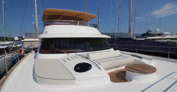 Rent a power catamaran in Marina Gouvia - Queensland 55