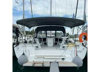 Rent a sailboat in Marina Gouvia - Oceanis 51.1 - 6 Cabins