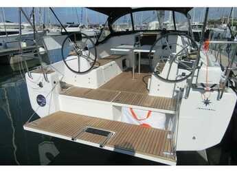 Rent a sailboat in Marina di San Vicenzo - Sun Odyssey 380