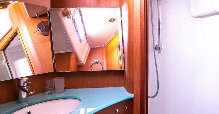Rent a sailboat in Lavrion Marina - Beneteau 57