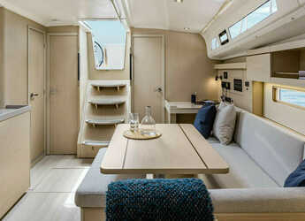 Rent a sailboat in Nidri Marine - Oceanis 40.1