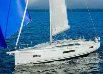 Rent a sailboat in Nidri Marine - Oceanis 40.1