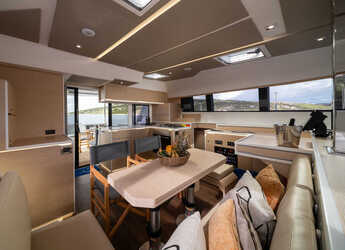 Alquilar catamarán en Marina Kremik - Cervetti 44