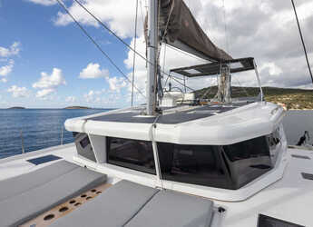 Alquilar catamarán en Marina Kremik - Cervetti 44