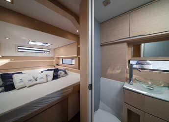 Alquilar catamarán en Marina Kremik - Cervetti 44