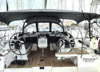 Rent a sailboat in Nidri Marine - Bavaria C42