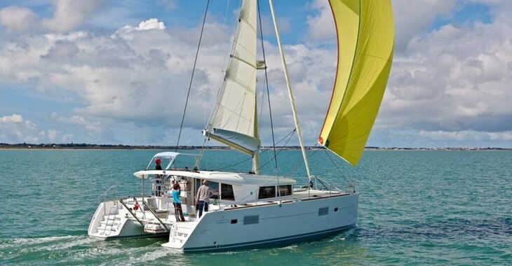 Louer catamaran à Nea Peramos - Lagoon 400 S2