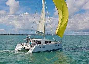 Rent a catamaran in Nea Peramos - Lagoon 400 S2