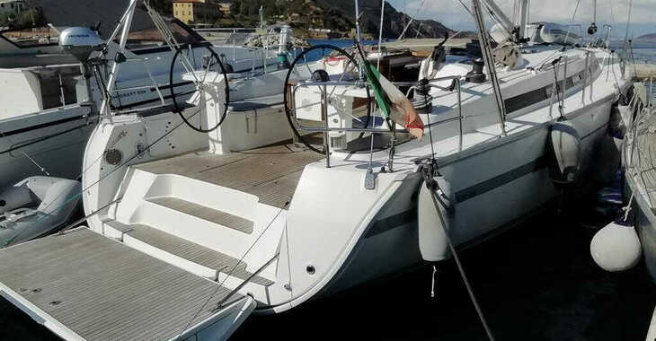 Rent a sailboat in Marina di Salivoli - Bavaria 45 Cruiser