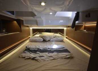 Noleggiare motorboat in Marina Tankerkomerc - Cap Camarat 10.5 WA