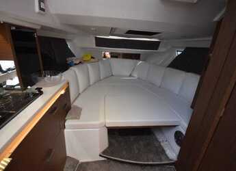 Noleggiare motorboat in Marina Tankerkomerc - Cap Camarat 10.5 WA