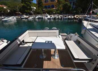 Noleggiare motorboat in Marina Tankerkomerc - Cap Camarat 10.5 WA