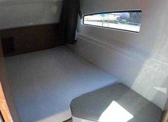 Chartern Sie motorboot in Zadar Marina - Antares 9 OB