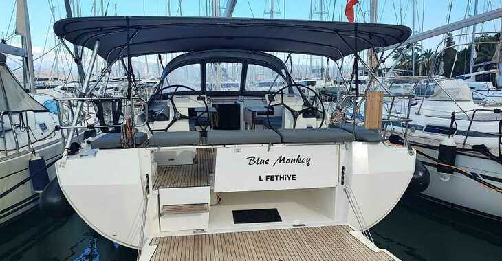 Rent a sailboat in Ece Marina - Bavaria C45