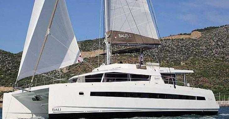 Louer catamaran à Porto Olbia - Bali 5.4