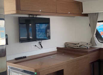 Rent a catamaran in D-Marin Marina Lefkas - Lagoon 42 (A/C, Watermaker, Gen)_12