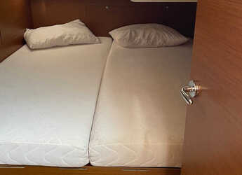 Alquilar velero en Marina Skiathos  - Sun Odyssey 440 (possible to be converted to 3 cabins)