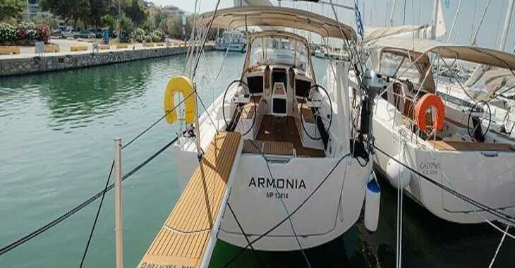 Chartern Sie segelboot in Marina Skiathos  - Dufour 430