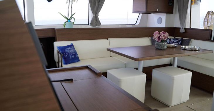 Rent a catamaran in Marina Gouvia - Lagoon 52 F - 6 + 2 cab.