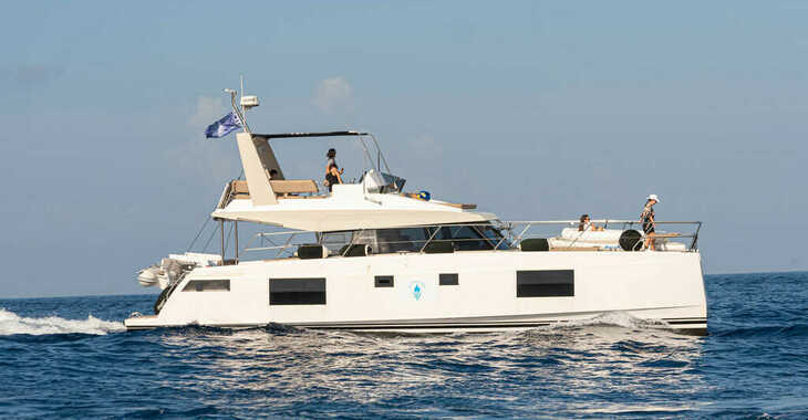 Rent a power catamaran  in Lefkas Marina - Nautitech 47 Power - 4 + 2 cab.