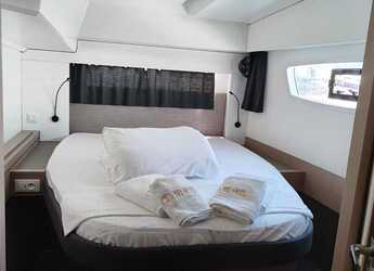 Louer catamaran à Lavrion Marina - Fountaine Pajot Astrea 42
