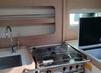 Alquilar velero en Lavrion Marina - First 53