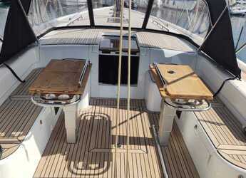 Alquilar velero en Lavrion Marina - First 53