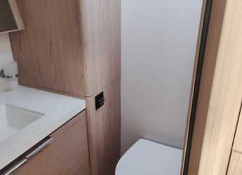 Alquilar velero en Lavrion Marina - First 53