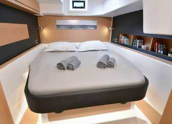 Rent a catamaran in Porto Capo d'Orlando Marina - Dufour Catamaran 48