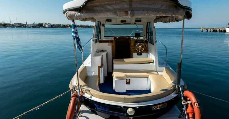 Rent a motorboat in Keramoti Marina - Rasker Sloop 7.1