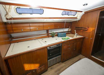 Rent a sailboat in Keramoti Marina - Bavaria 44