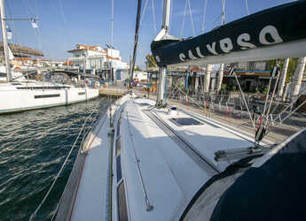 Rent a sailboat in Keramoti Marina - Bavaria 44