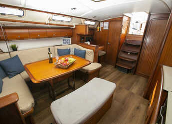 Rent a sailboat in Keramoti Marina - Bavaria 44