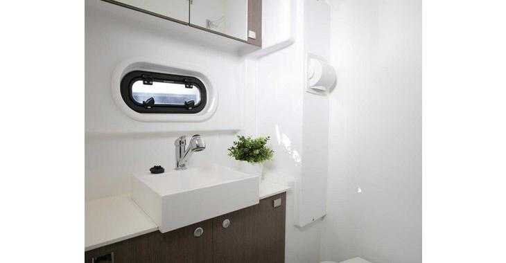 Louer catamaran à Keramoti Marina - Bali 4.3