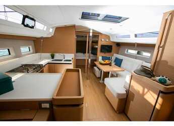 Chartern Sie segelboot in Volos - Sun Odyssey 440