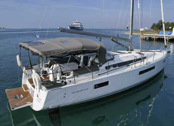 Chartern Sie segelboot in Volos - Sun Odyssey 440