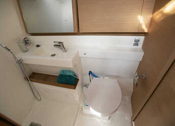 Chartern Sie segelboot in Volos - Sun Odyssey 440