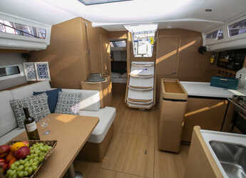 Chartern Sie segelboot in Volos - Sun Odyssey 440