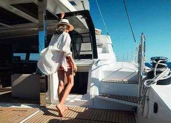 Rent a catamaran in Fort Burt Marina - Bali 5.4.