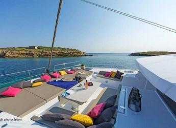 Rent a catamaran in Fort Burt Marina - Bali 5.4.