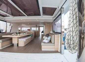 Rent a catamaran in Fort Burt Marina - Bali 5.4.