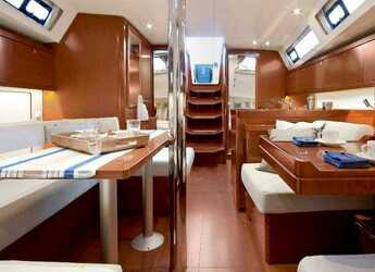 Rent a sailboat in Punat - Oceanis 41.1