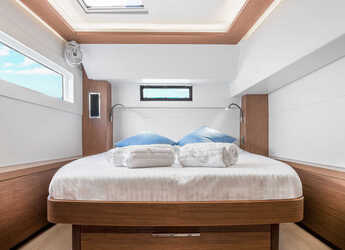 Alquilar catamarán en Marina Zeas - Lagoon 46 