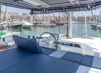 Alquilar catamarán en Marina Zeas - Lagoon 46 